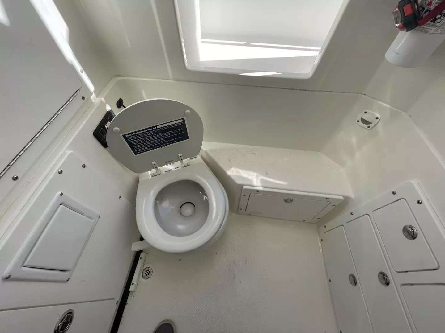 VITAMIN S E A  31ft Edgewater Yacht For Sale VITAMIN S E A  31ft Edgewater Yacht For Sale