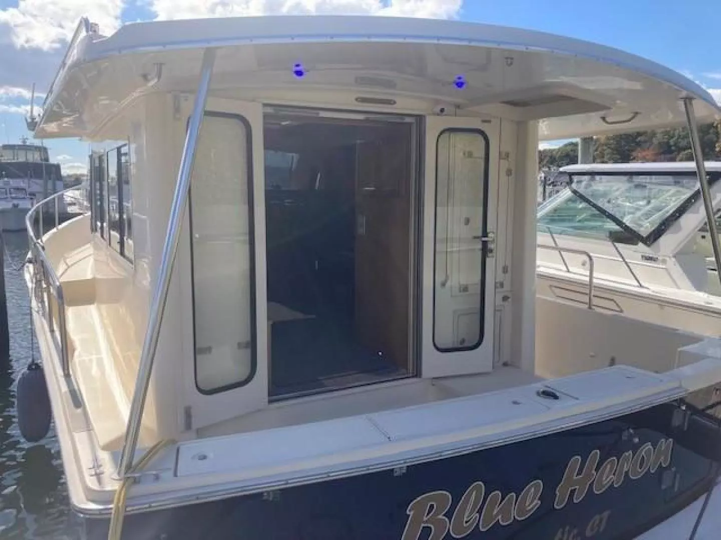 Blue Heron 34ft Mainship Yacht For Sale Blue Heron 34ft Mainship Yacht For Sale