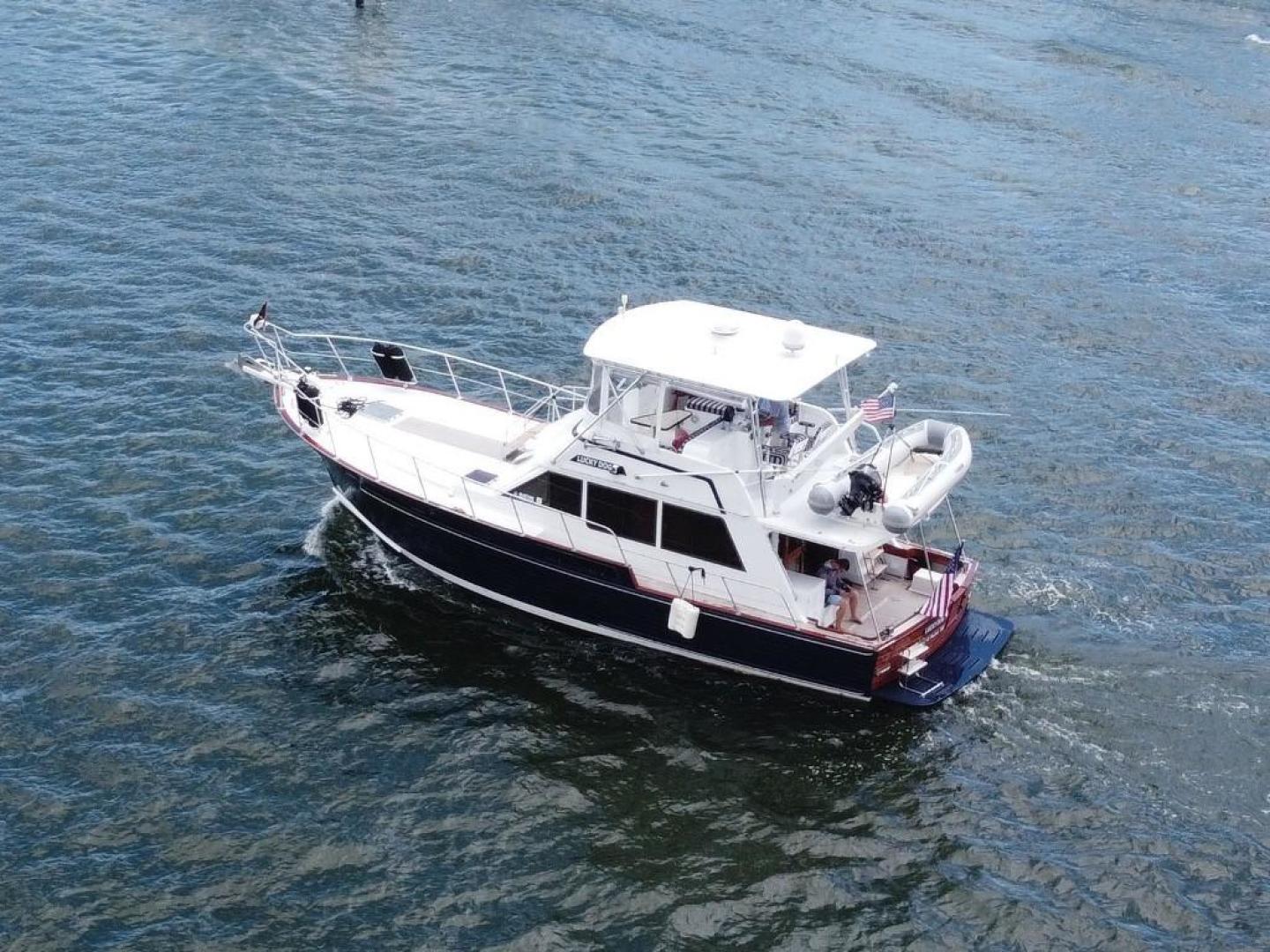 44' Island Gypsy Cruiser for Sale Motor Yachts Lucky Dog Curtis