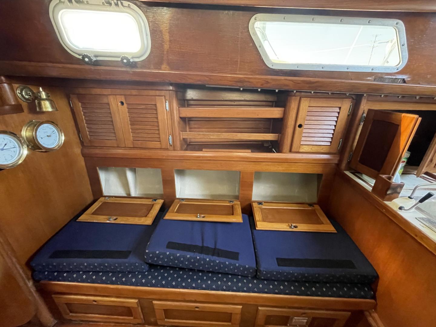 Chica 36ft Bristol Yacht For Sale Chica 36ft Bristol Yacht For Sale