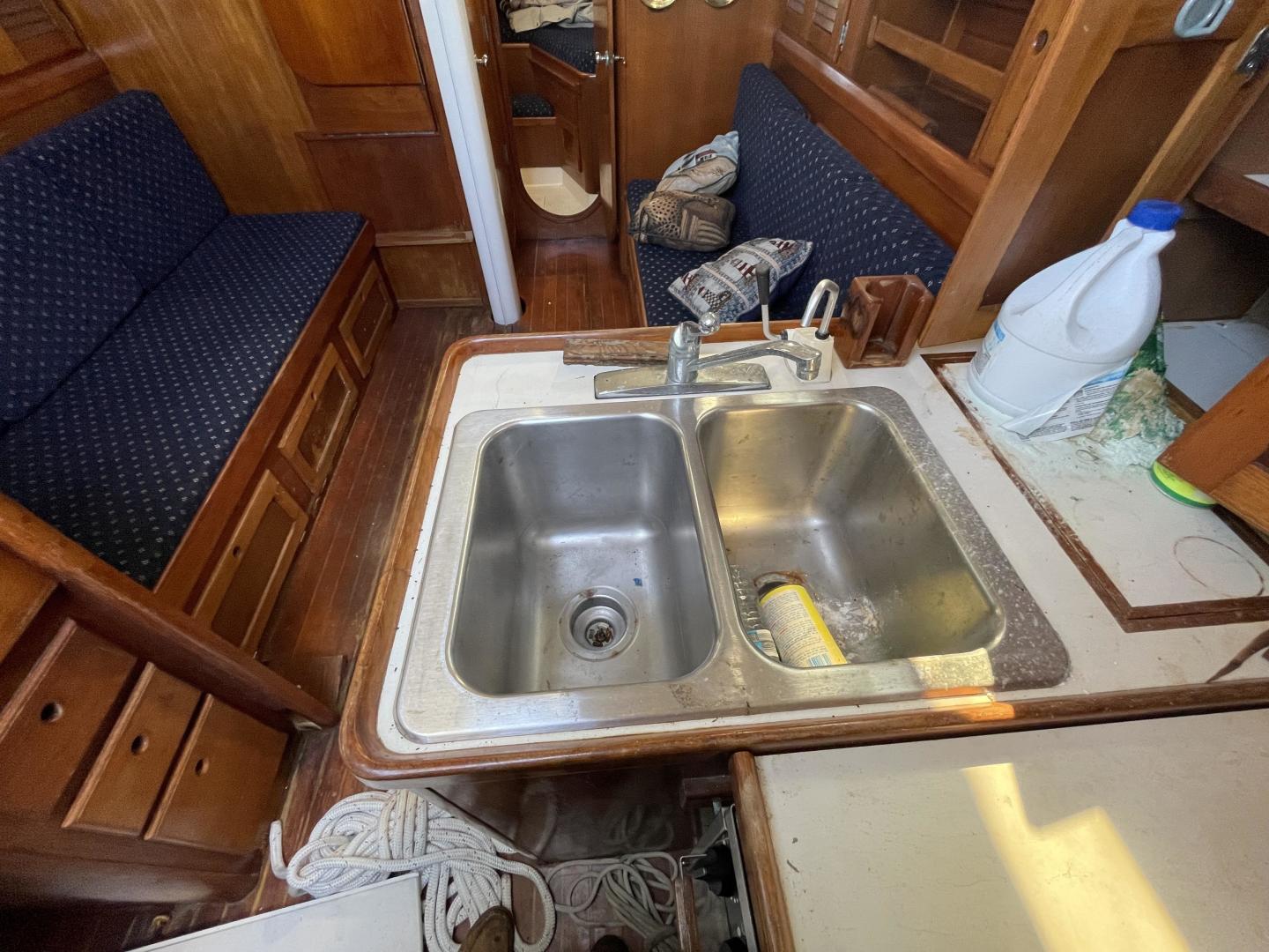 Chica 36ft Bristol Yacht For Sale Chica 36ft Bristol Yacht For Sale