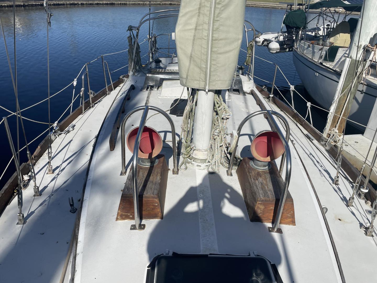 Chica 36ft Bristol Yacht For Sale Chica 36ft Bristol Yacht For Sale