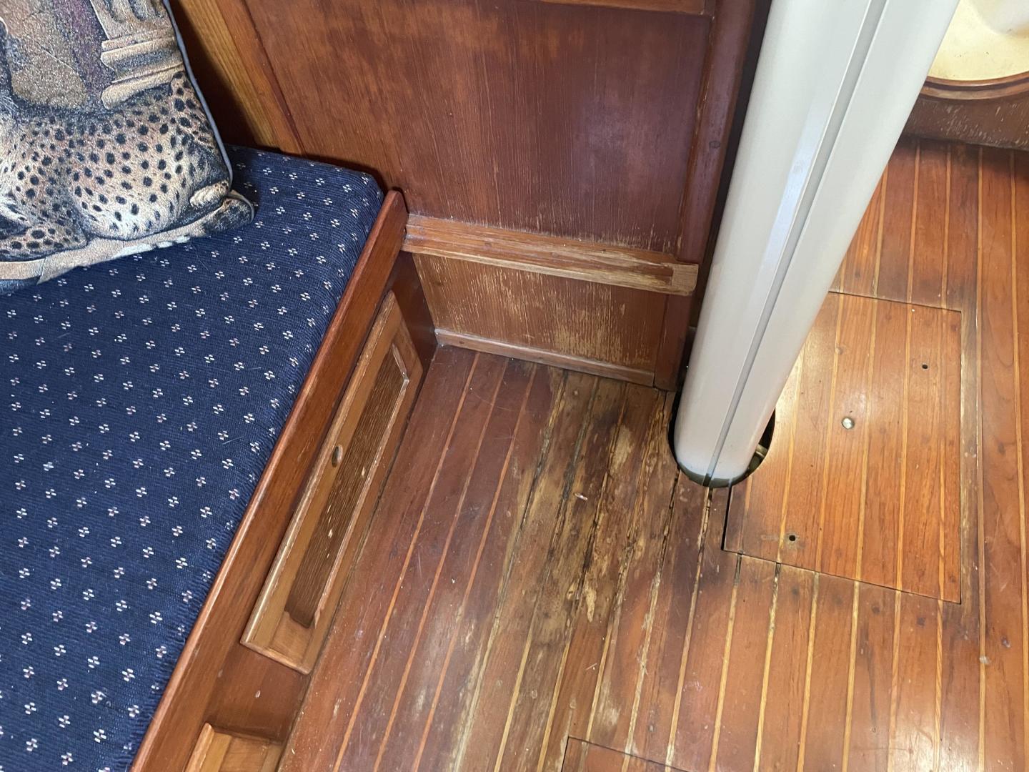 Chica 36ft Bristol Yacht For Sale Chica 36ft Bristol Yacht For Sale