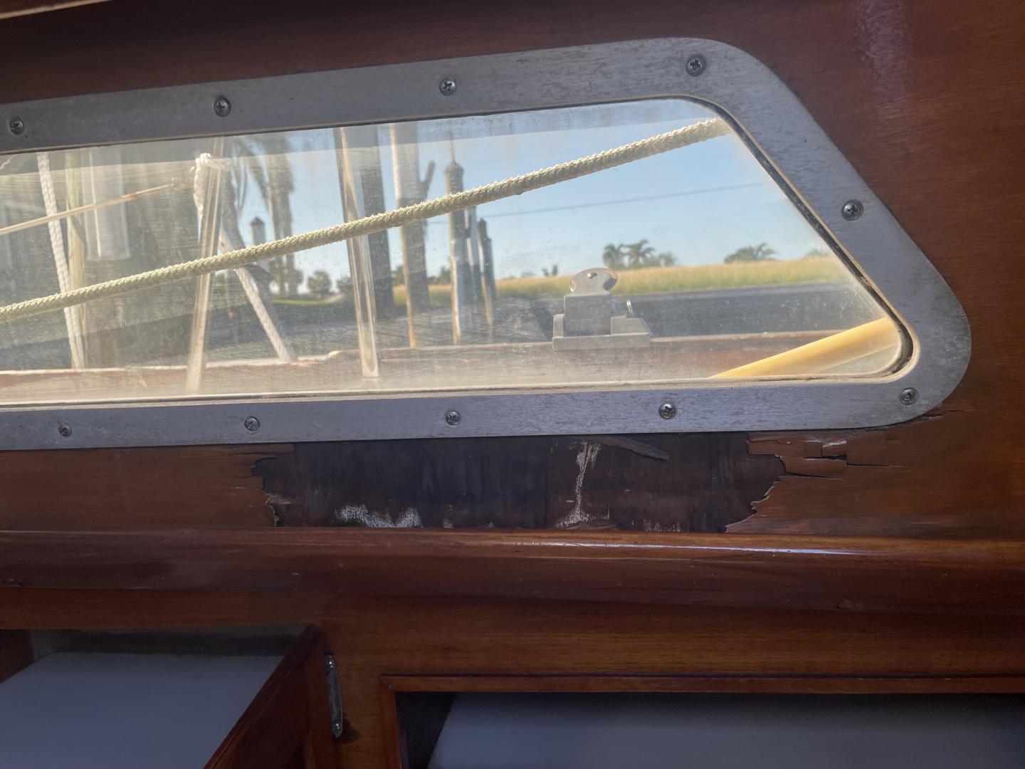 Chica 36ft Bristol Yacht For Sale Chica 36ft Bristol Yacht For Sale