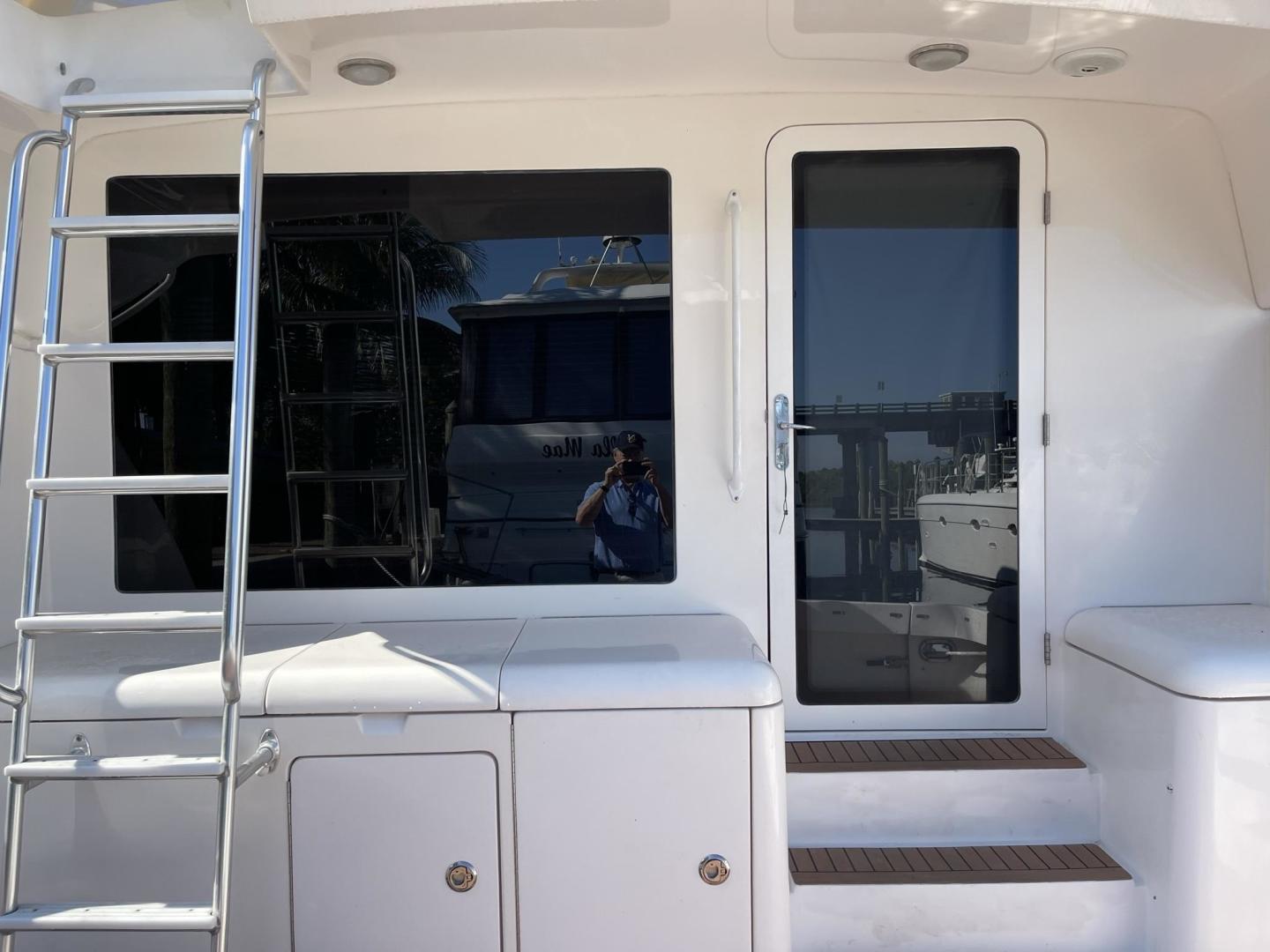 2006 Bertram 51 Convertible Yacht For Sale SMOKEN II SI Yachts