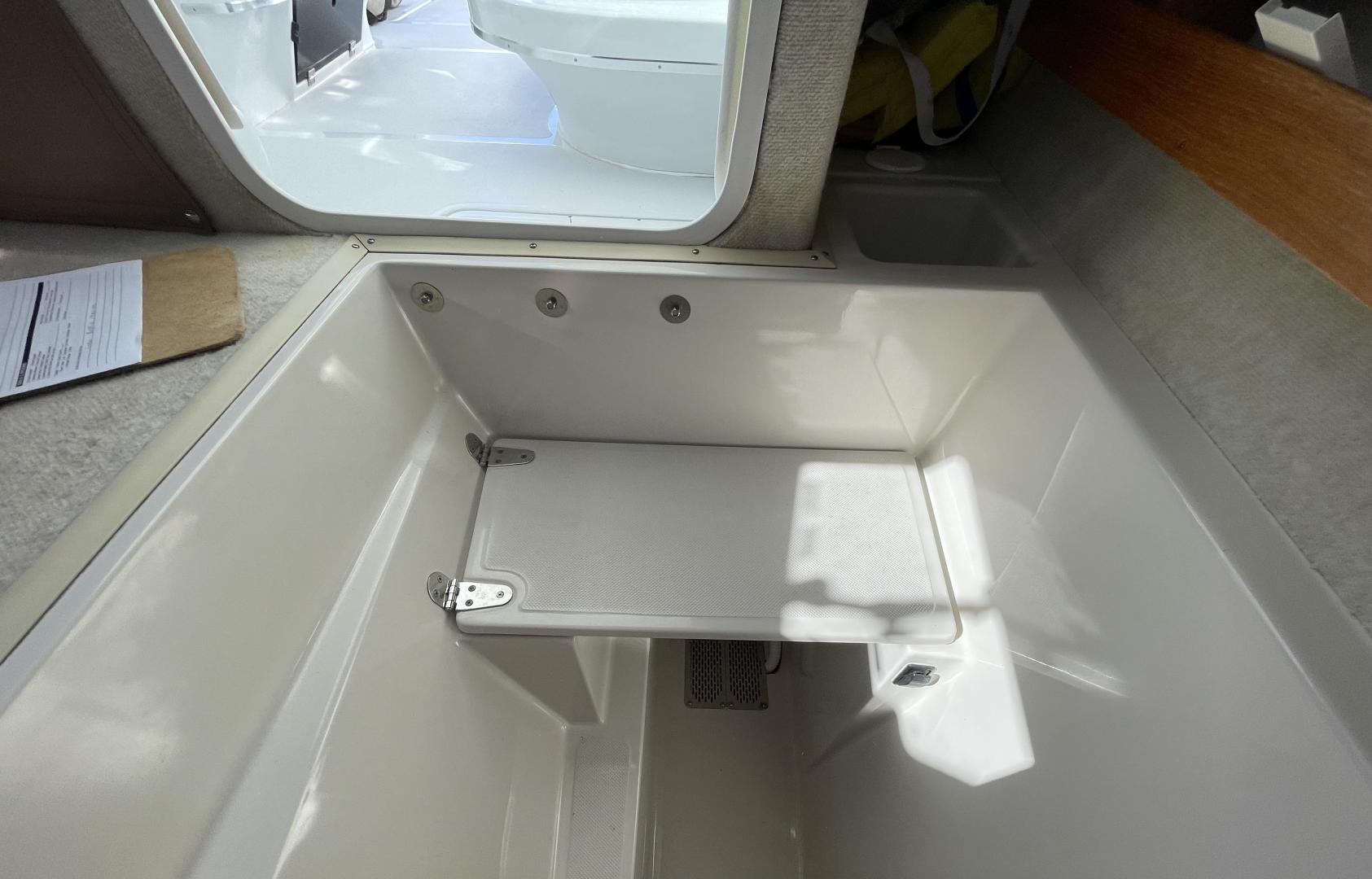 26ft Glacier Bay Yacht For Sale