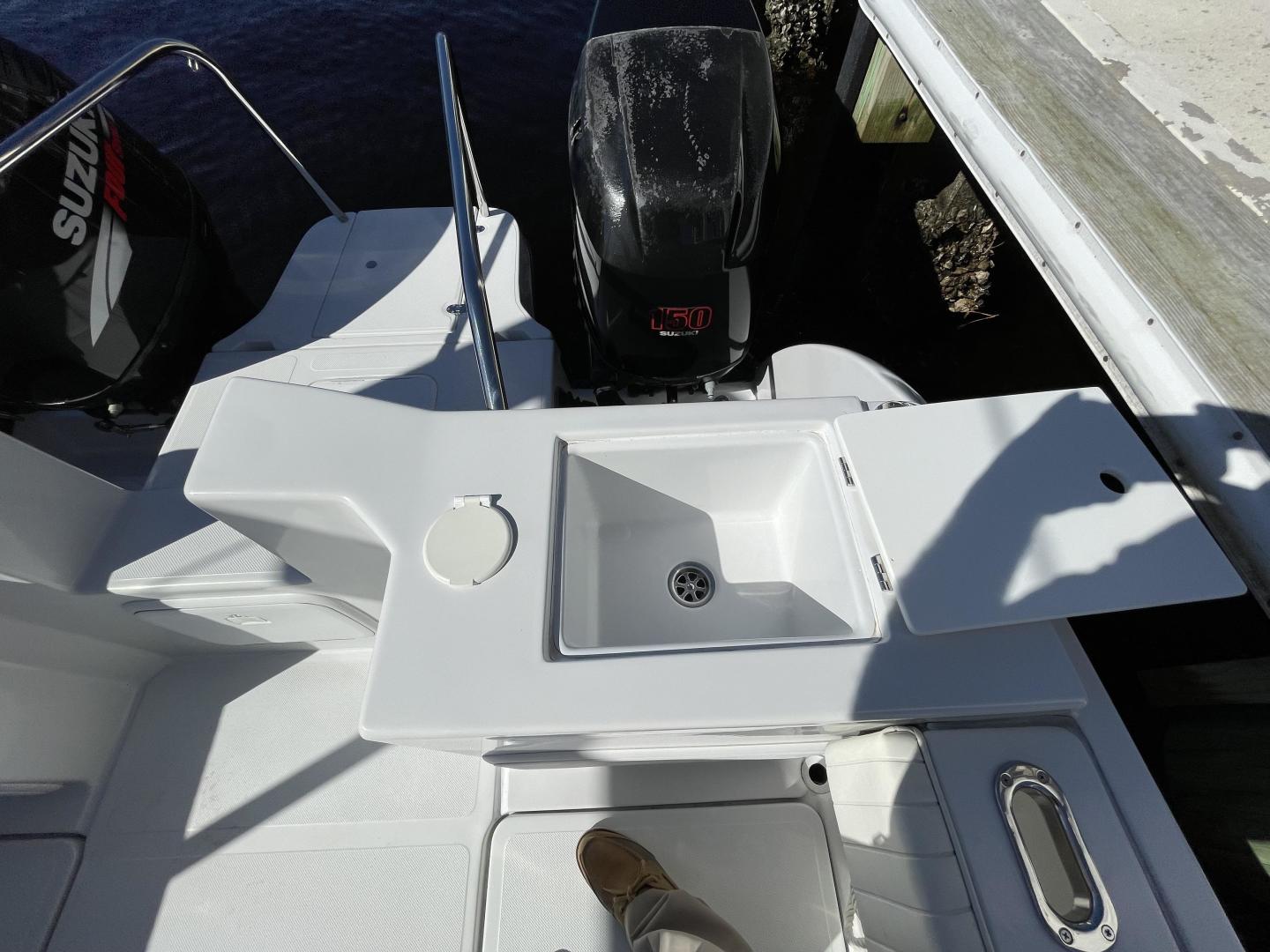 26ft Glacier Bay Yacht For Sale