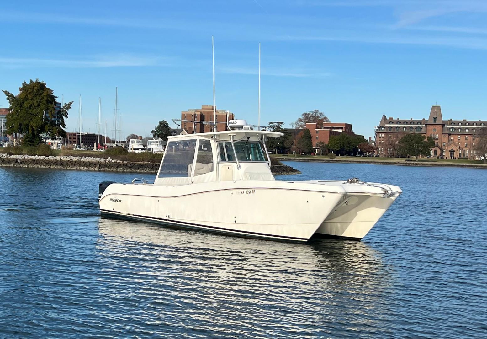 32ft World Cat Yacht For Sale