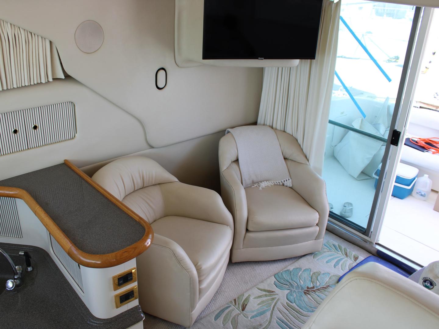 Positive Space 41ft Sea Ray Yacht For Sale