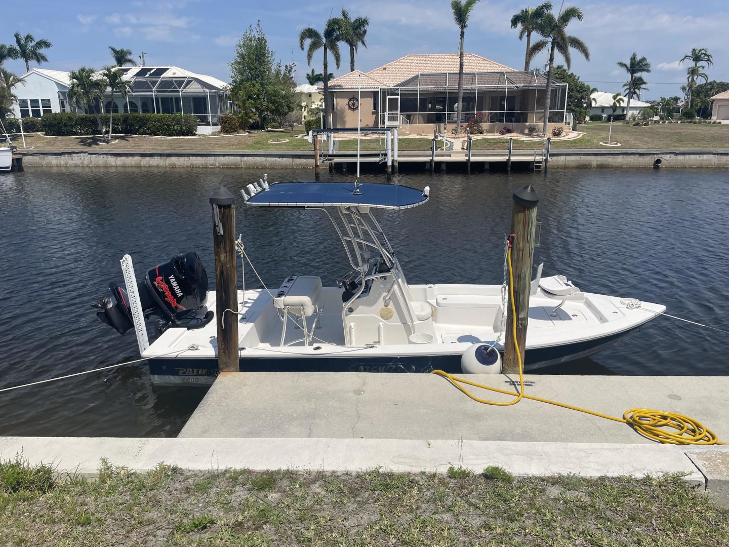 22ft Pathfinder Yacht For Sale