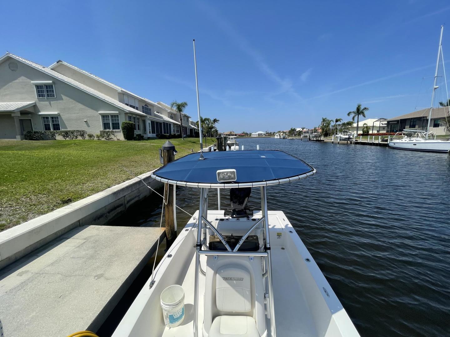 22ft Pathfinder Yacht For Sale