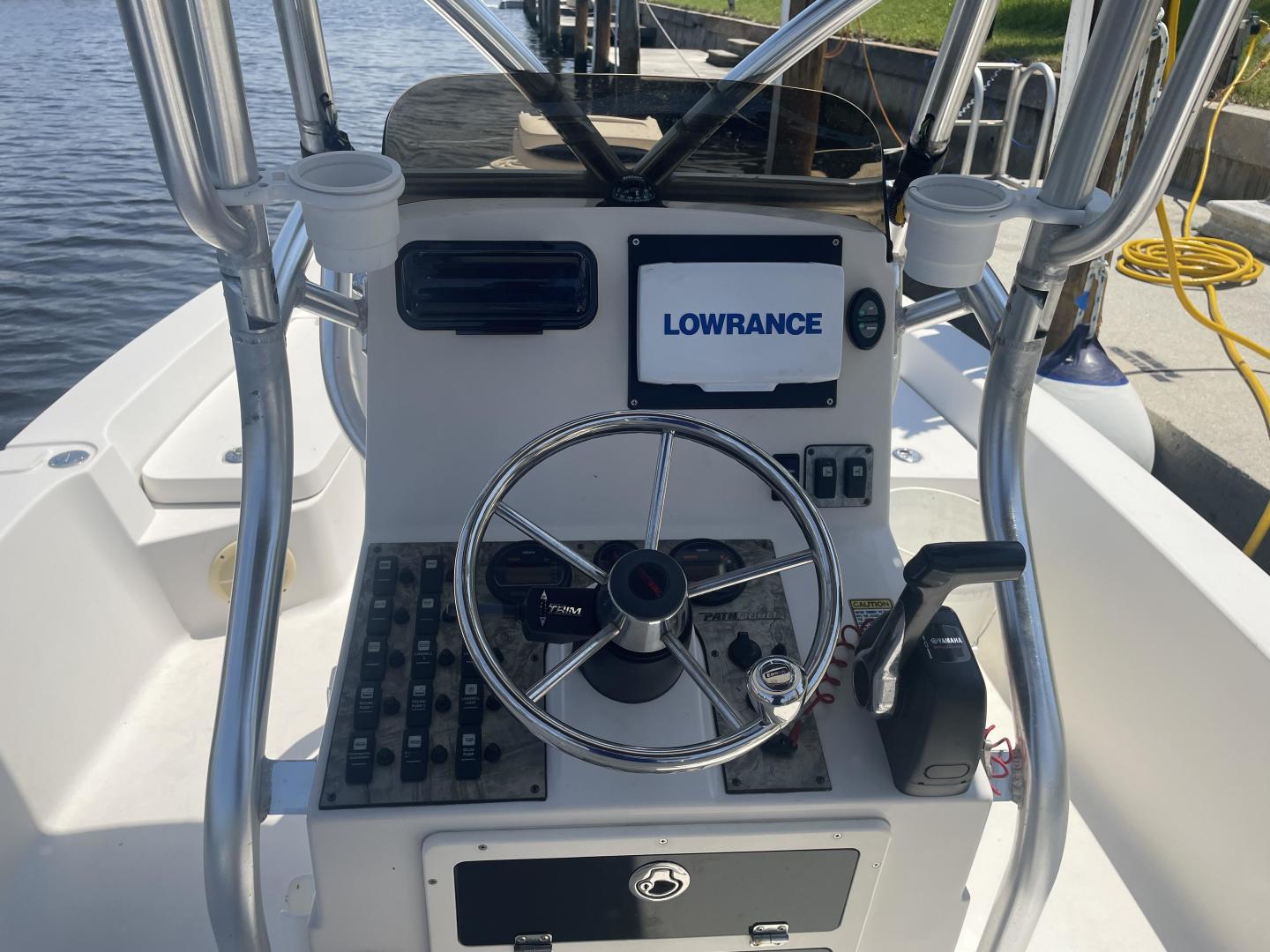 22ft Pathfinder Yacht For Sale