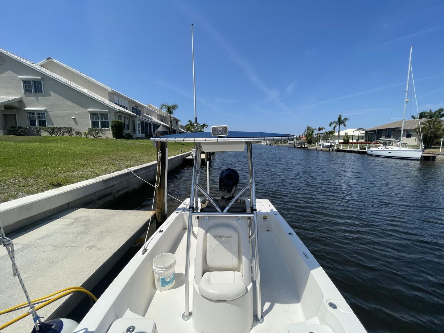 22ft Pathfinder Yacht For Sale
