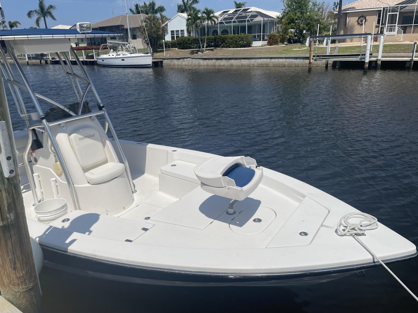 22ft Pathfinder Yacht For Sale