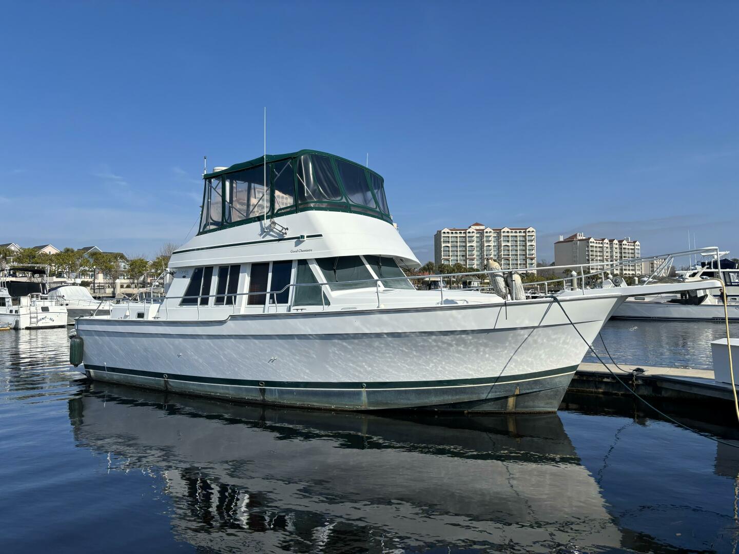 Good Chemistry 43ft Mainship Yacht For Sale