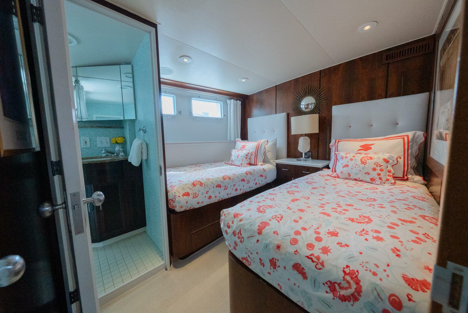 Port Guest Stateroom (2)