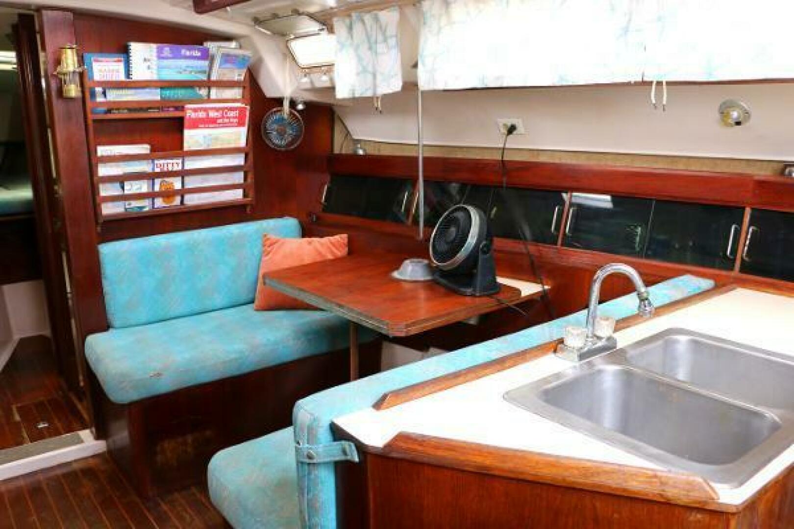 34ft Hunter Yacht For Sale