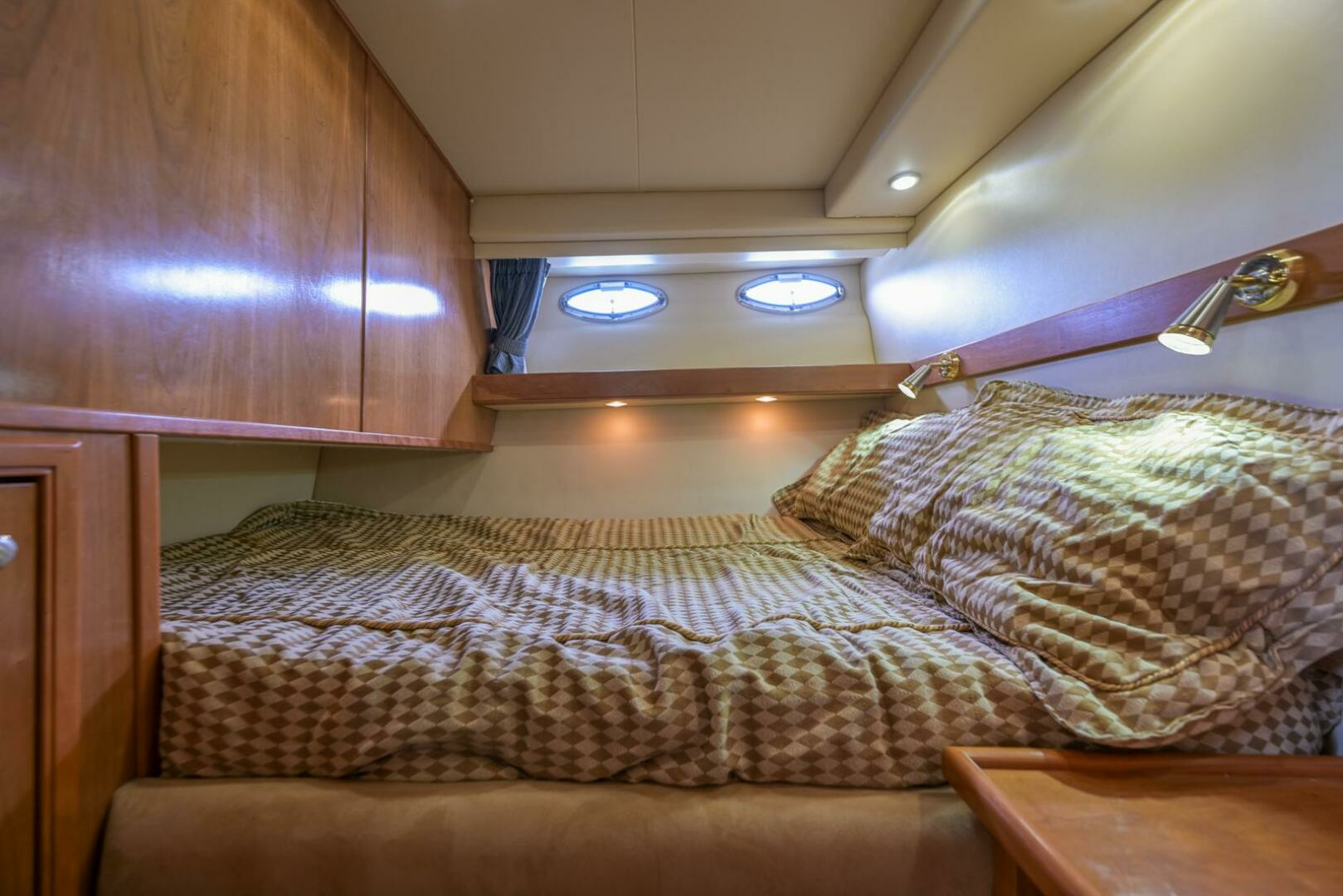 Meridian  Yacht For Sale
