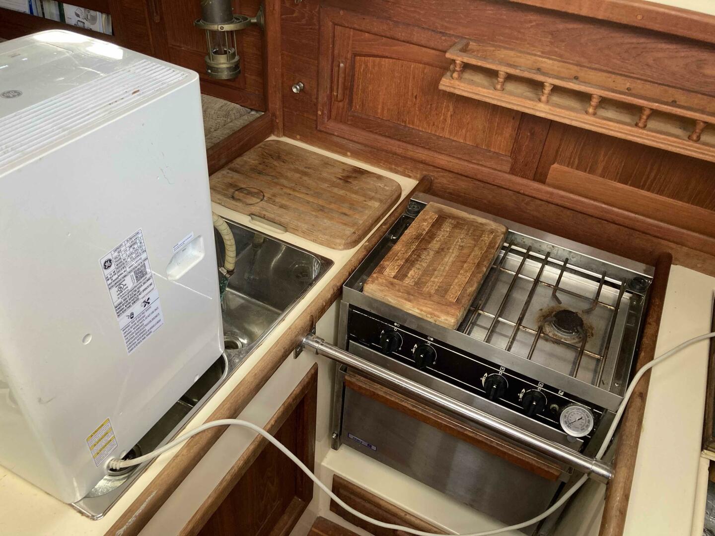 37ft Pacific Seacraft Yacht For Sale