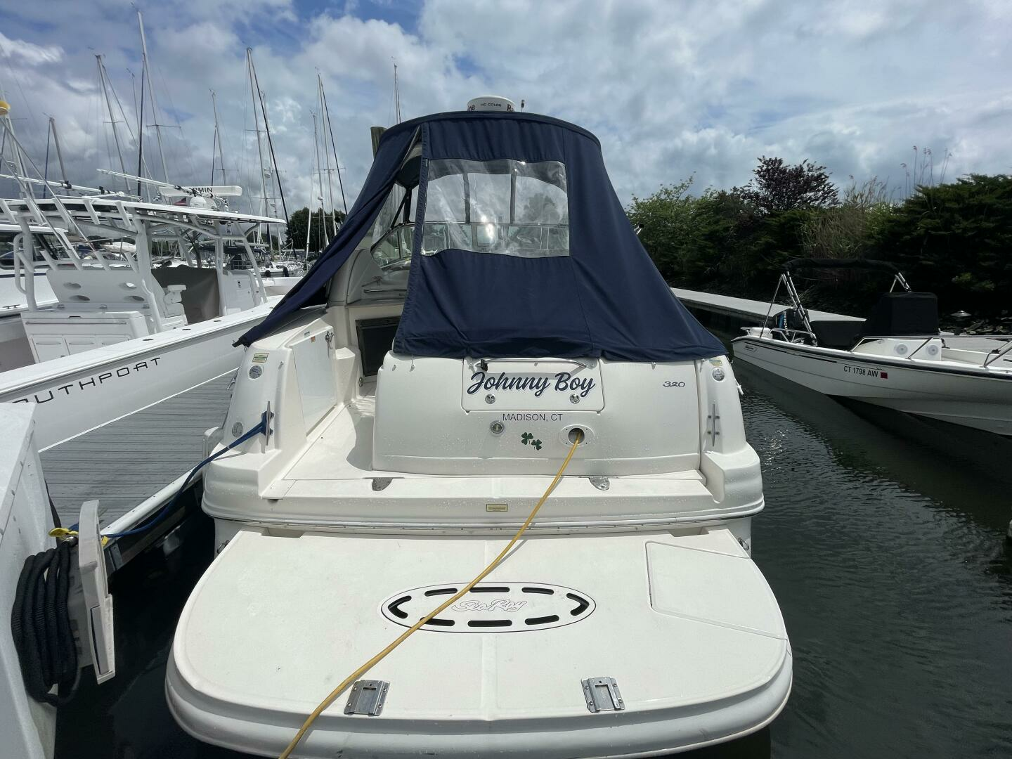 JOHNNY BOY 32ft Sea Ray Yacht For Sale JOHNNY BOY 32ft Sea Ray Yacht For Sale
