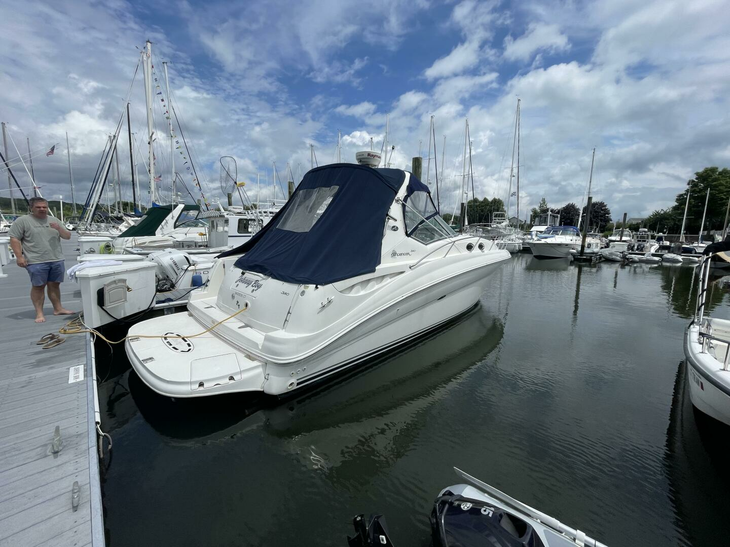 JOHNNY BOY 32ft Sea Ray Yacht For Sale JOHNNY BOY 32ft Sea Ray Yacht For Sale