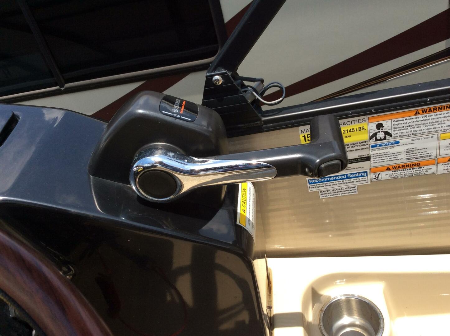 25ft Aqua Patio Yacht For Sale