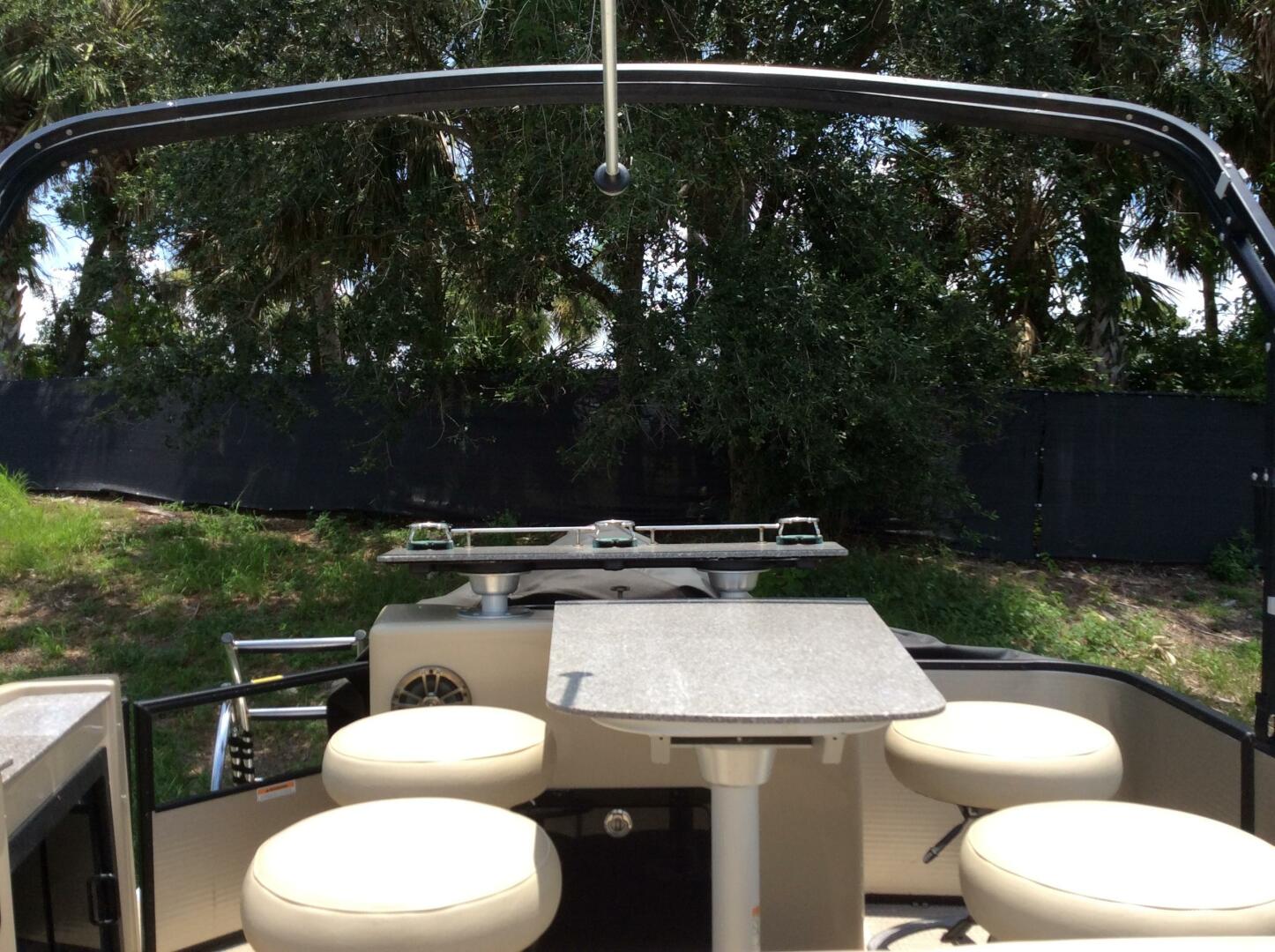 25ft Aqua Patio Yacht For Sale