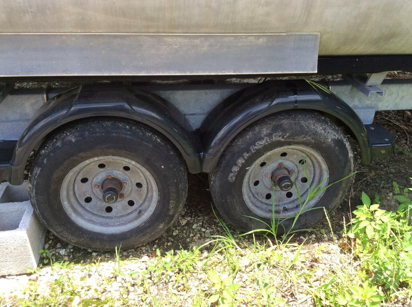 25ft Aqua Patio Yacht For Sale