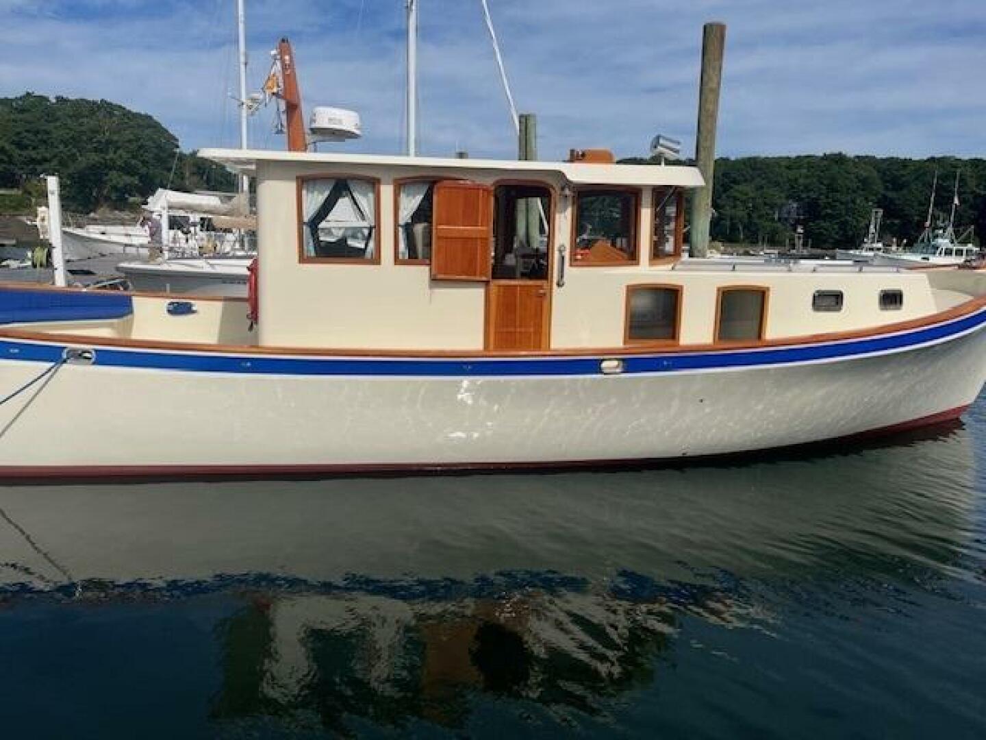 Elygance 43ft Gamage Yacht For Sale