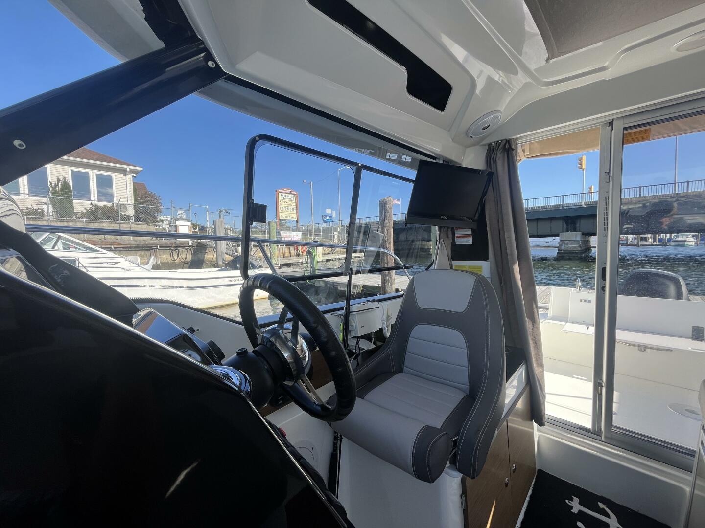 2018 Jeanneau 24 for sale in Fairhaven, Massachusetts by Brewer Yacht Sales