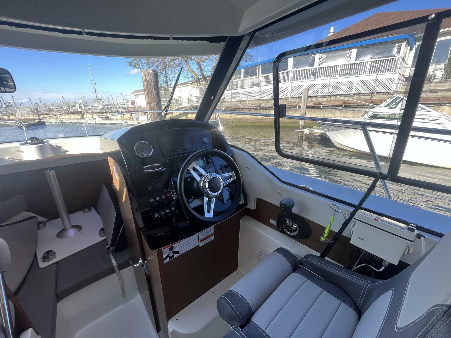 2018 Jeanneau 24 for sale in Fairhaven, Massachusetts by Brewer Yacht Sales