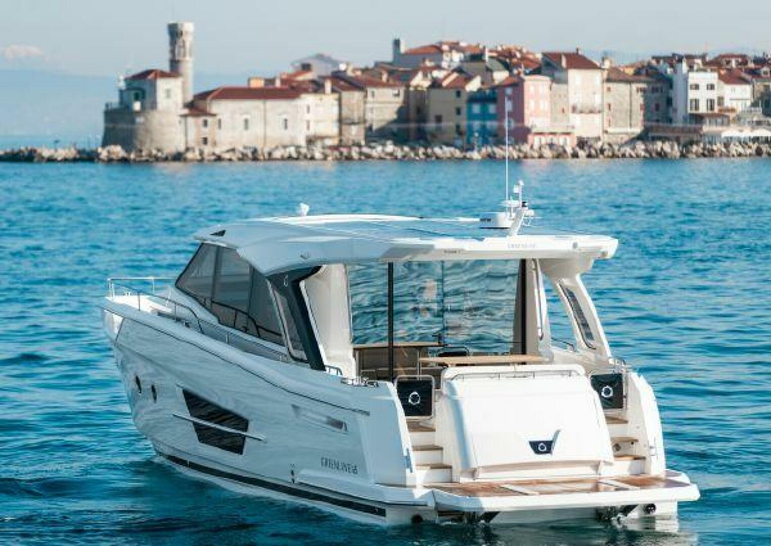 Greenline 45 Coupe Hybrid - Photo 23