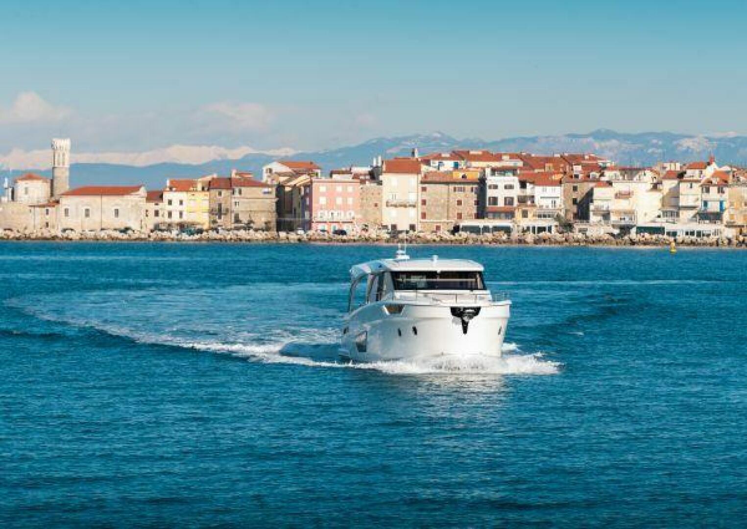 Greenline 45 Coupe Hybrid - Photo 4