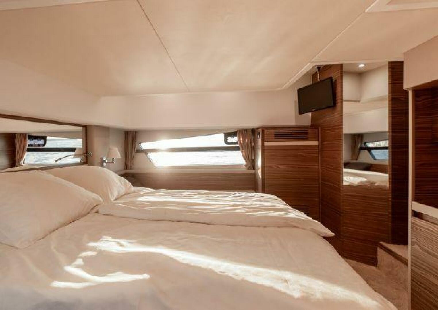 Greenline 45 Coupe Hybrid - Photo 18