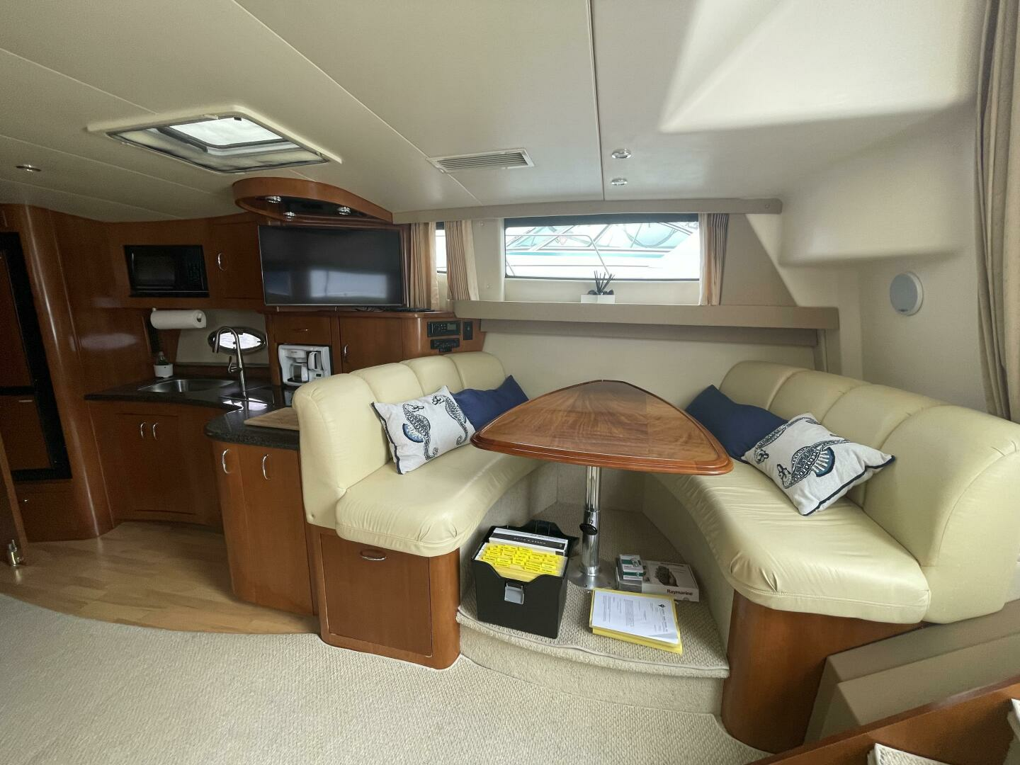 CANNONBALL 36ft Carver Yacht For Sale CANNONBALL 36ft Carver Yacht For Sale