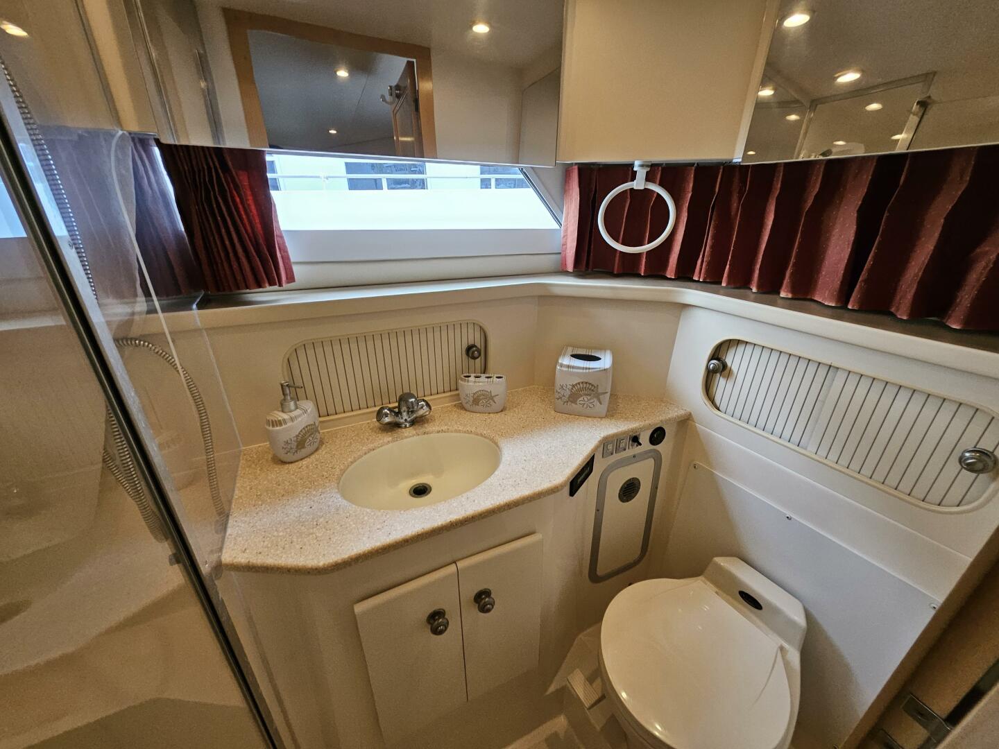 1998 Carver 405 Aft Cabin for sale