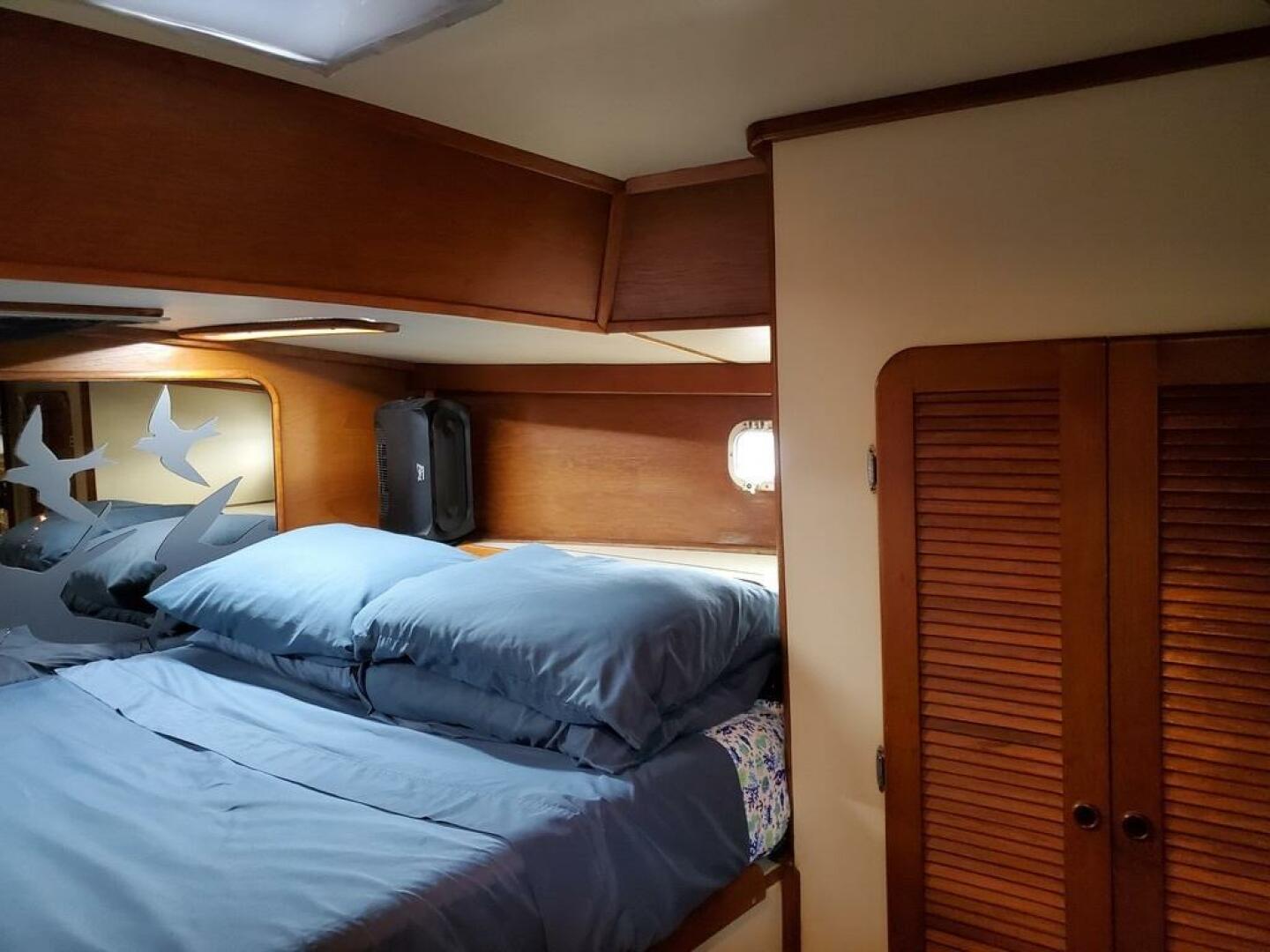 Chasin rsquo  Summer 37ft Irwin Yacht For Sale