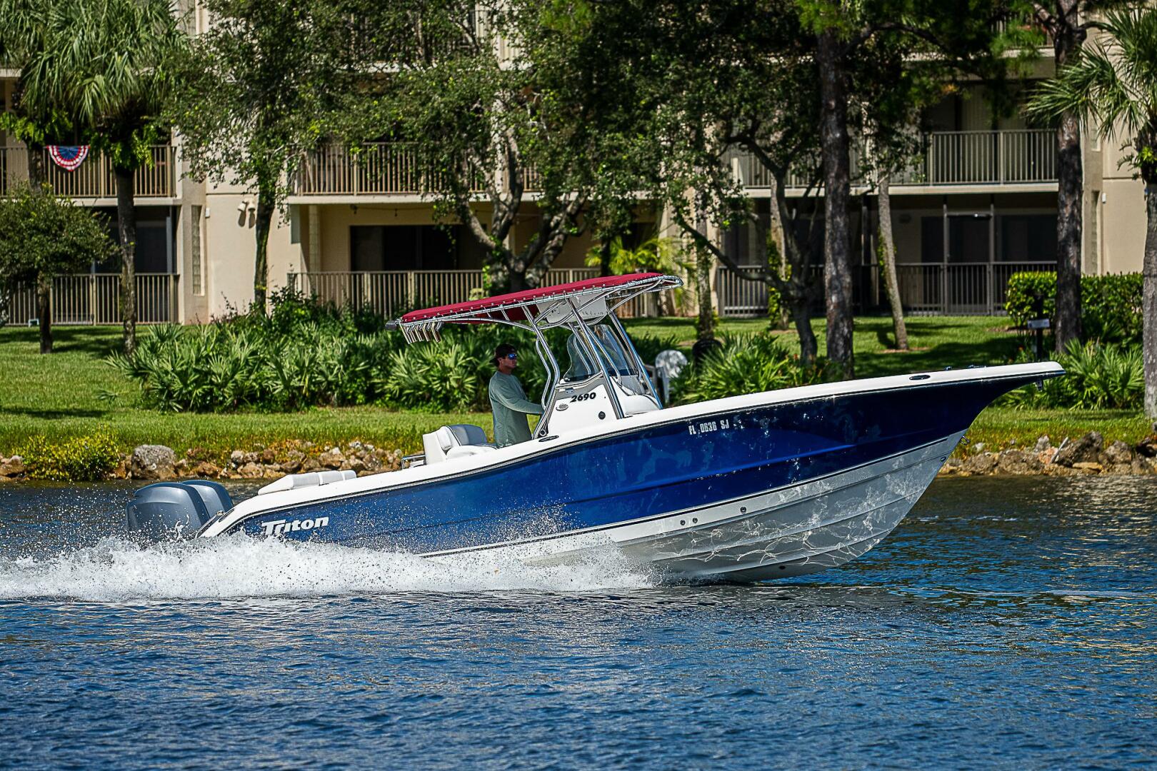 27ft 2005 Triton Yacht For Sale Navis Yacht Group