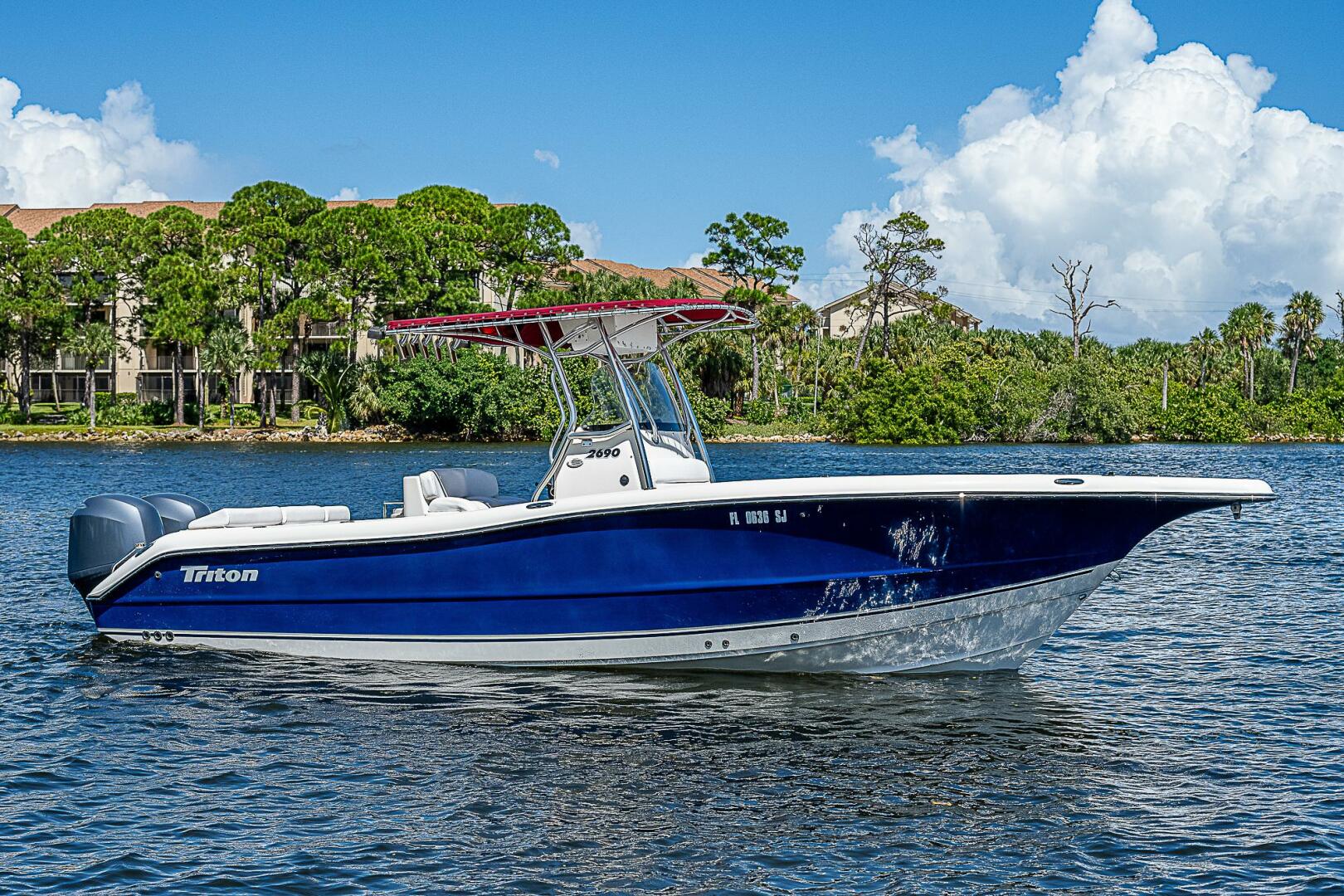 27ft 2005 Triton Yacht For Sale Navis Yacht Group