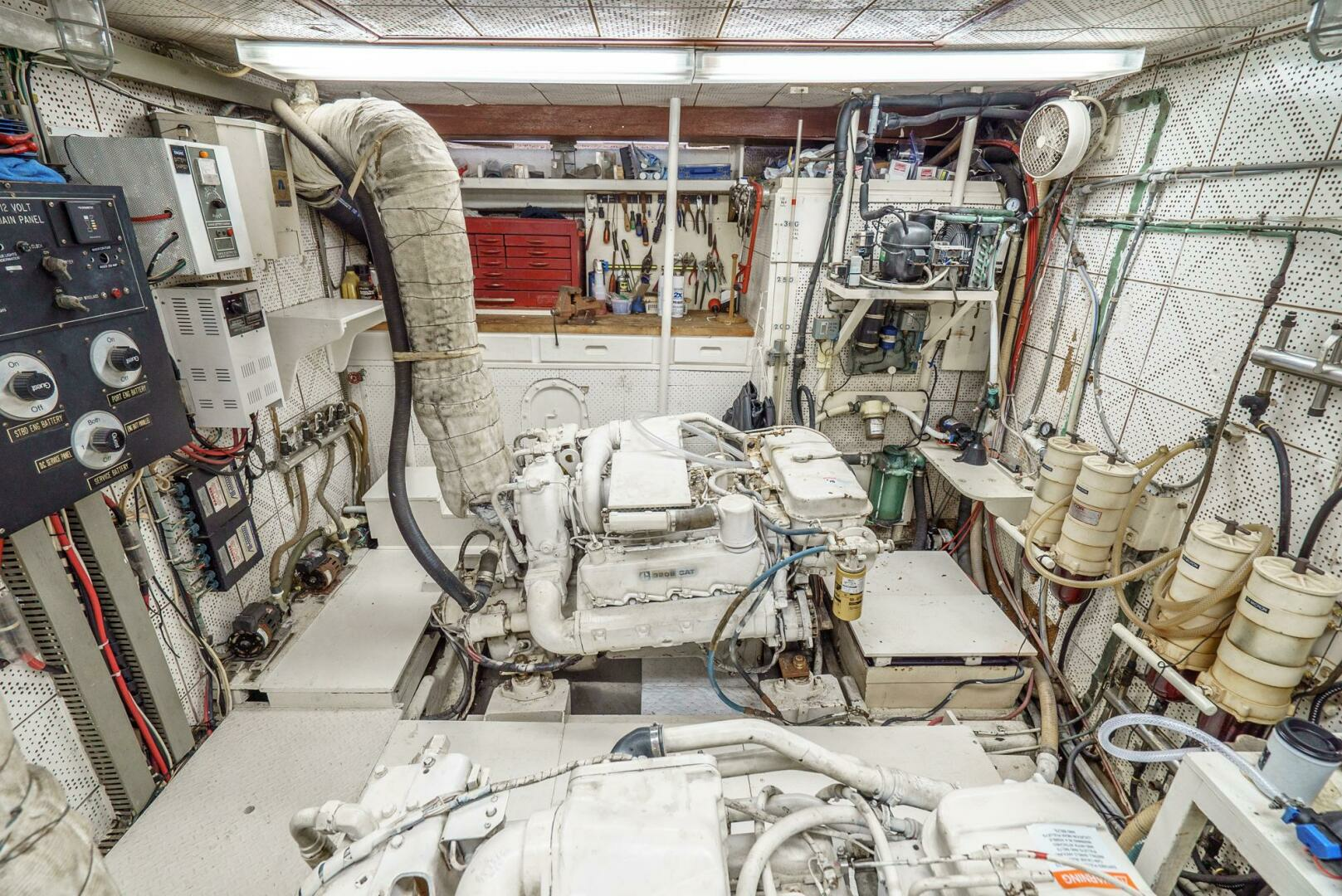 DeFever Performance Offshore Cruiser Yacht For Sale