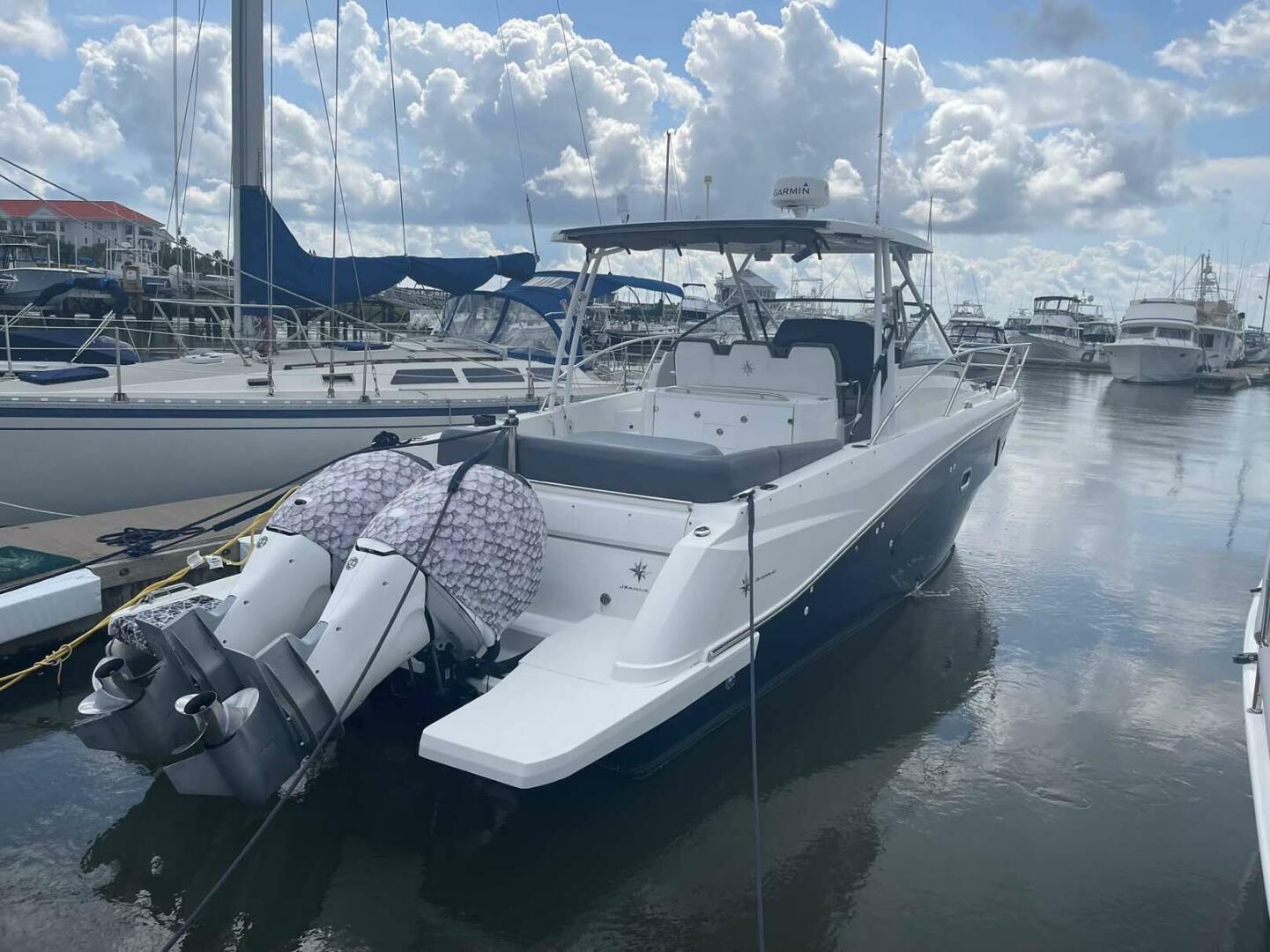 SURLY MERMAID 31ft Jeanneau Yacht For Sale