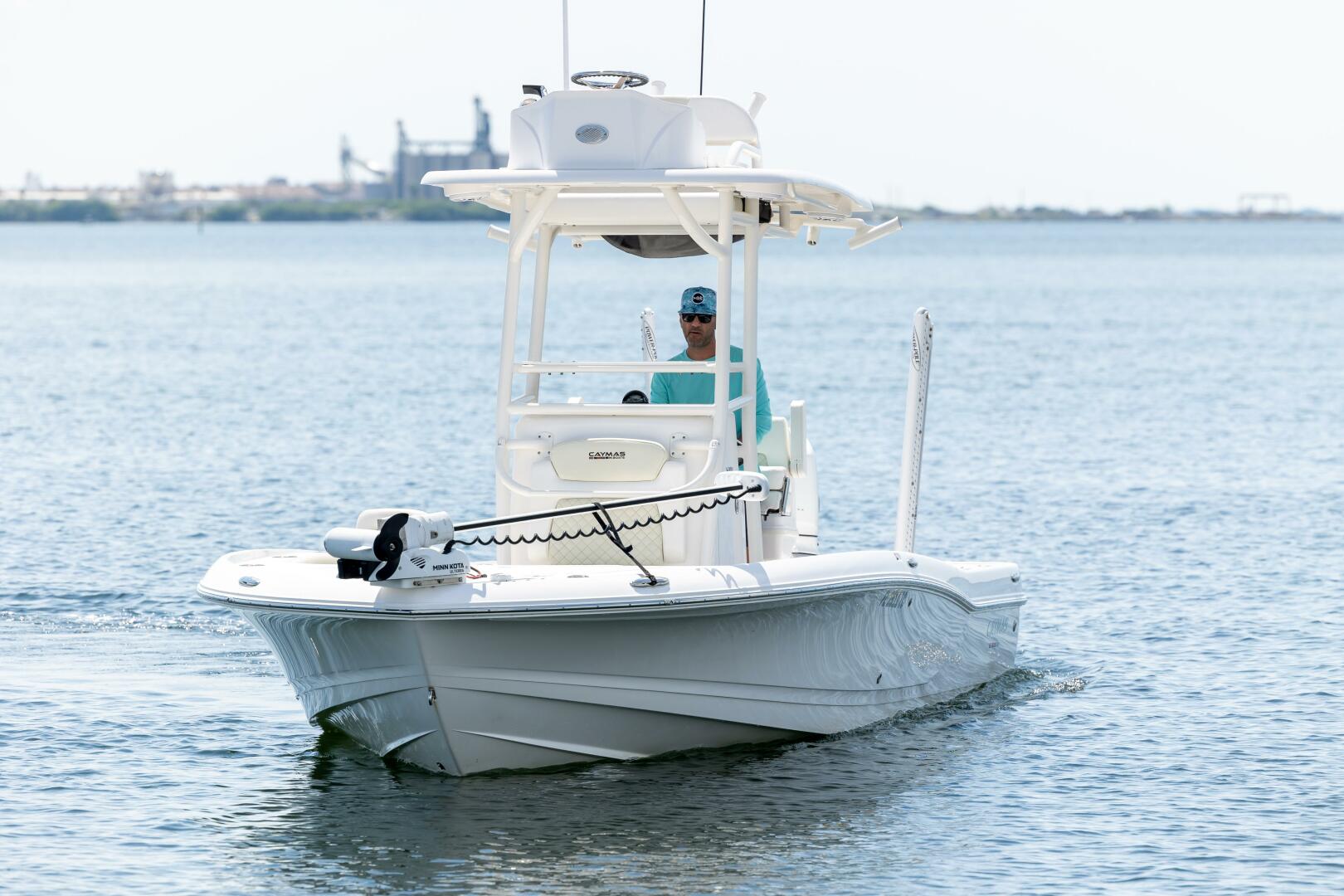 26ft Caymas Yacht For Sale
