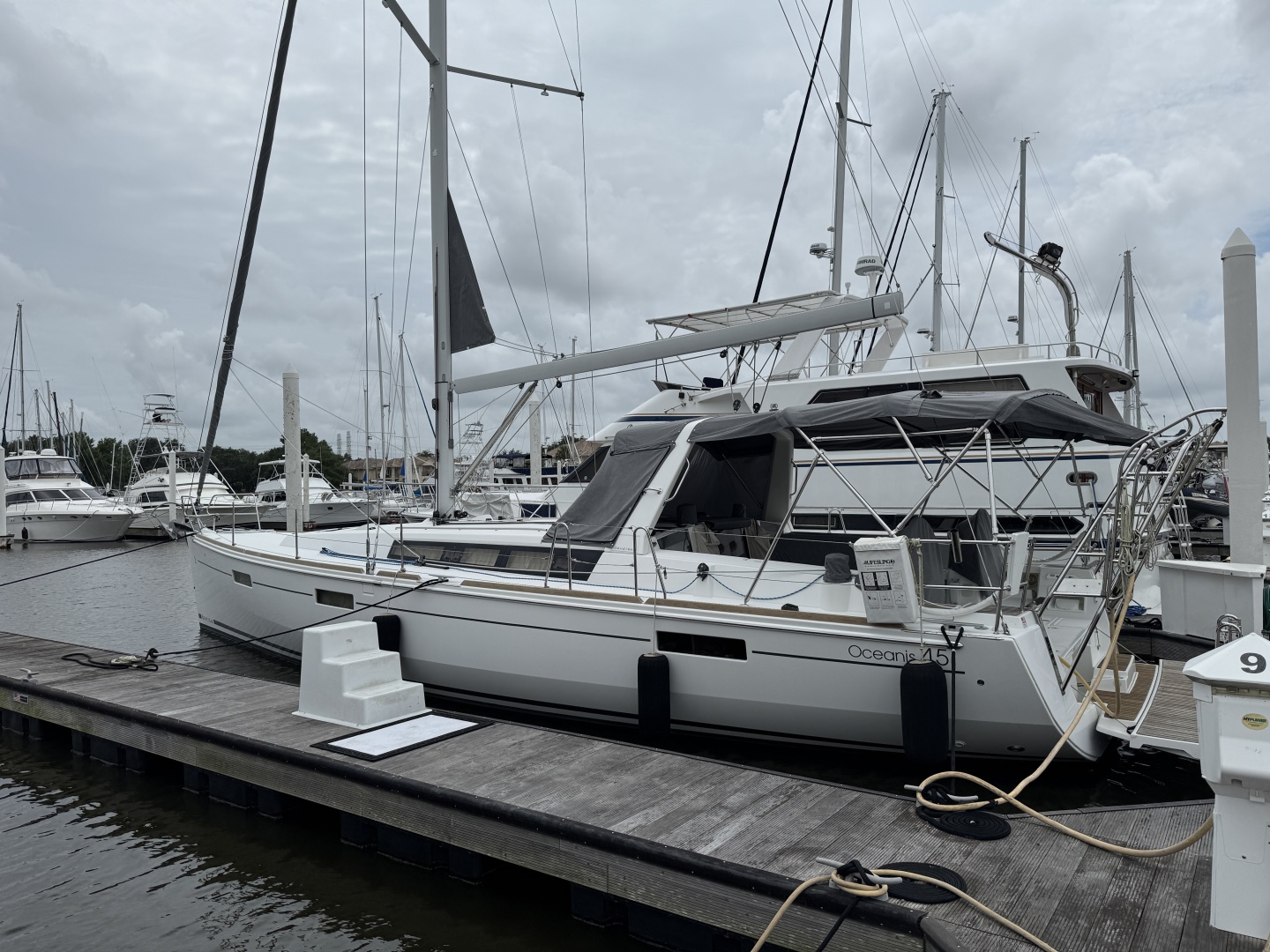 2017 Beneteau Oceanis 45