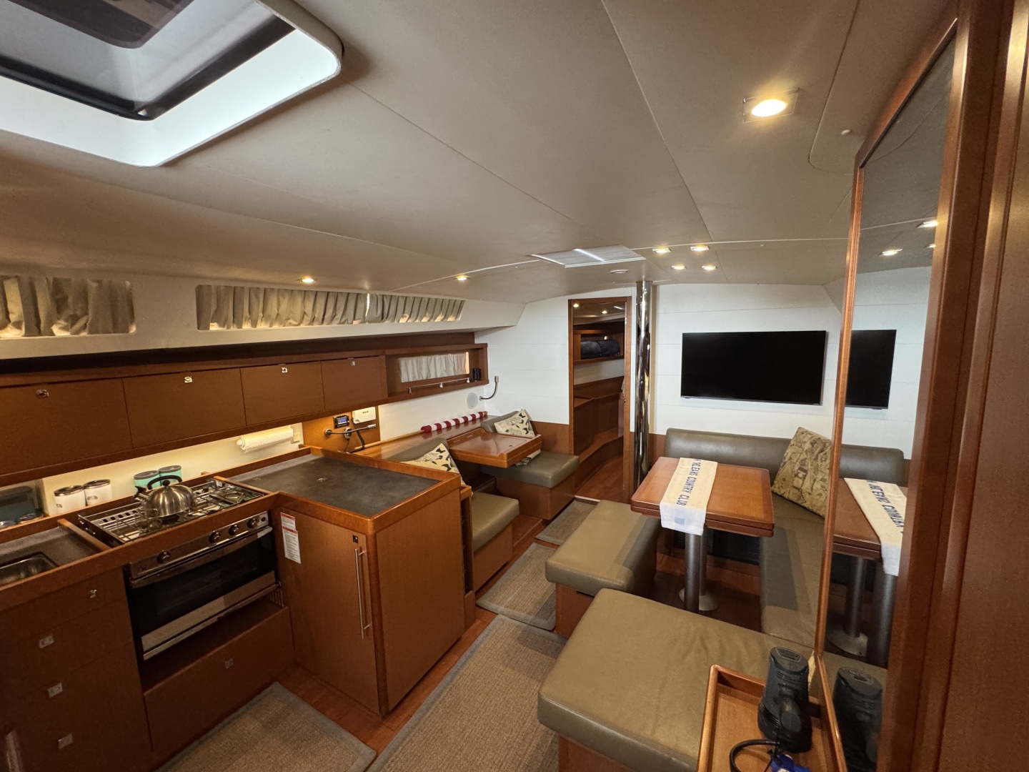 2017 Beneteau Oceanis 45