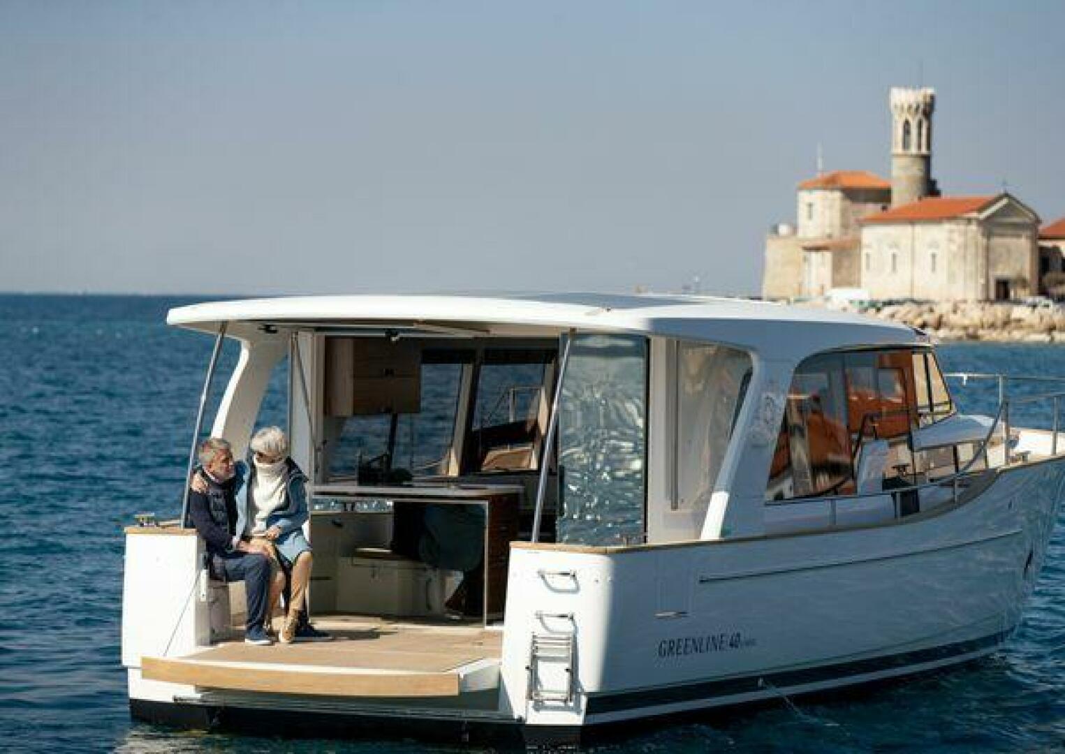 Greenline 40 Hybrid - Photo 3