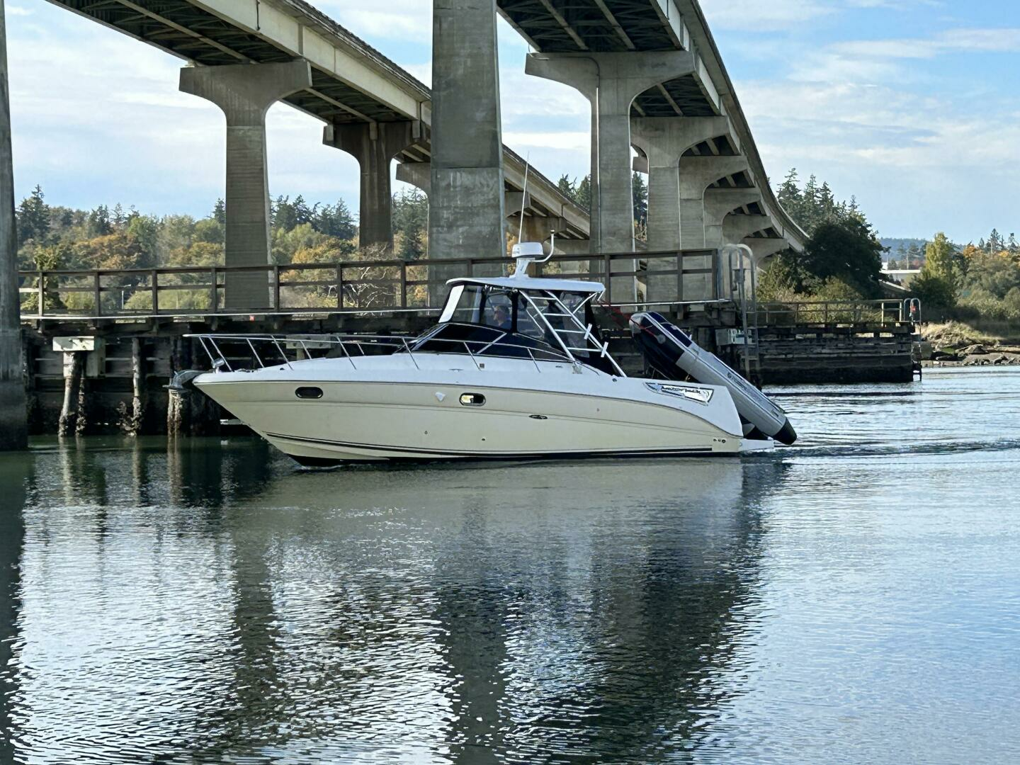 Sea Ray  Yacht For Sale