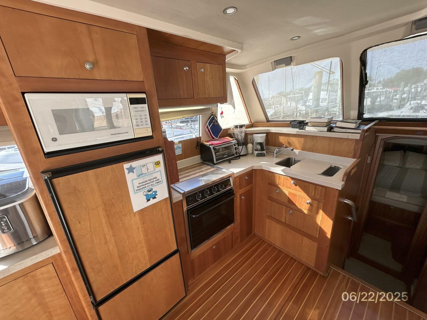 Yinzer 39ft Mainship Yacht For Sale