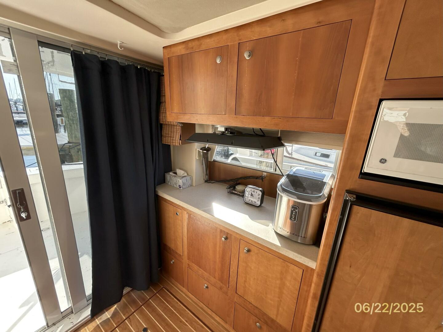 Yinzer 39ft Mainship Yacht For Sale