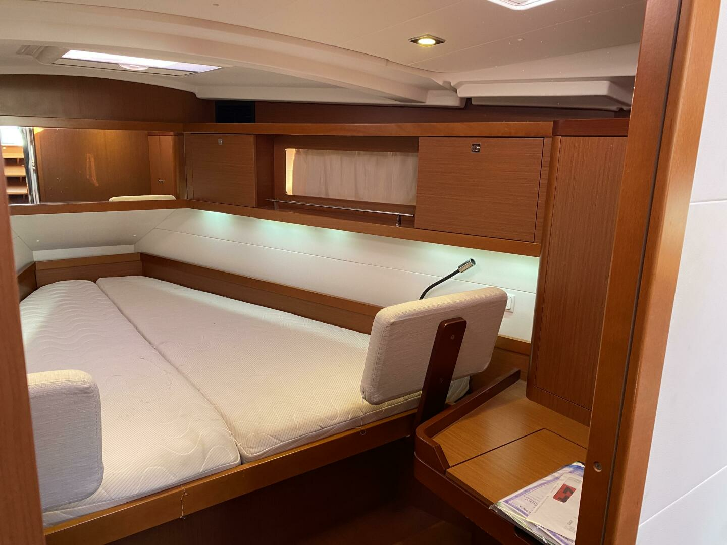 Cloud Nine 41ft Beneteau Yacht For Sale Cloud Nine 41ft Beneteau Yacht For Sale