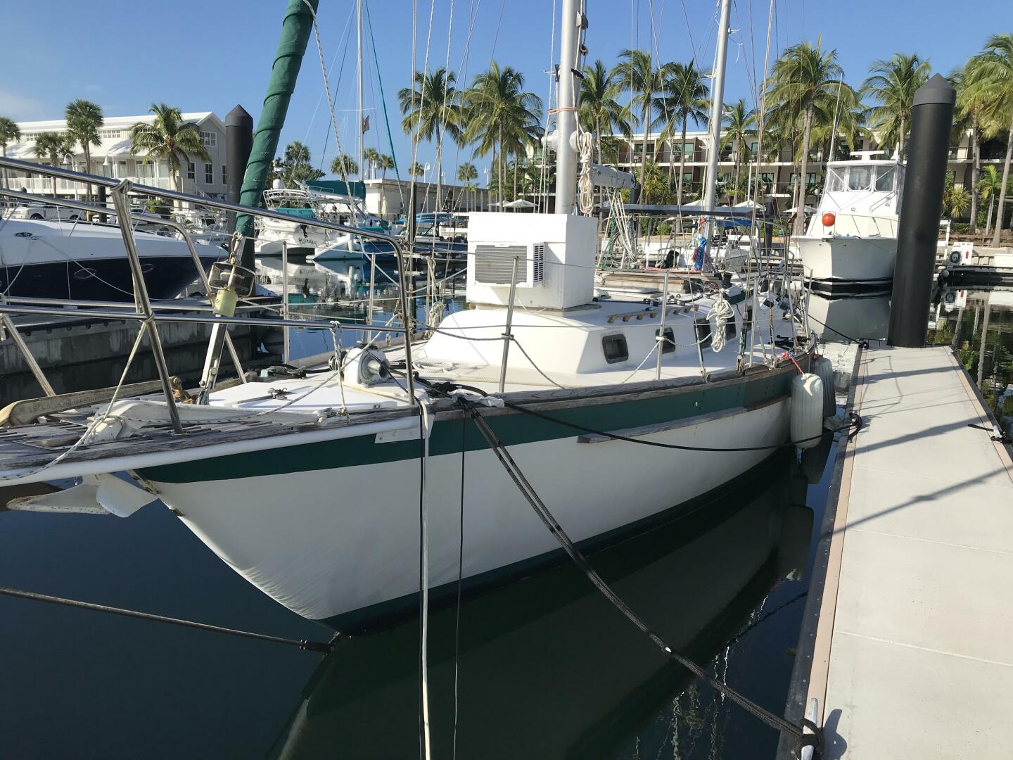 Karana 39ft Horizon Yacht For Sale
